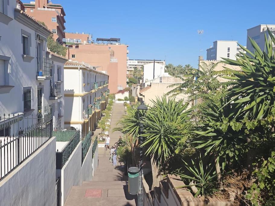 Apartamento Symphony Sunrise, With Stunning Sea Views And Short Walk To The By Namaste Elite Torremolinos